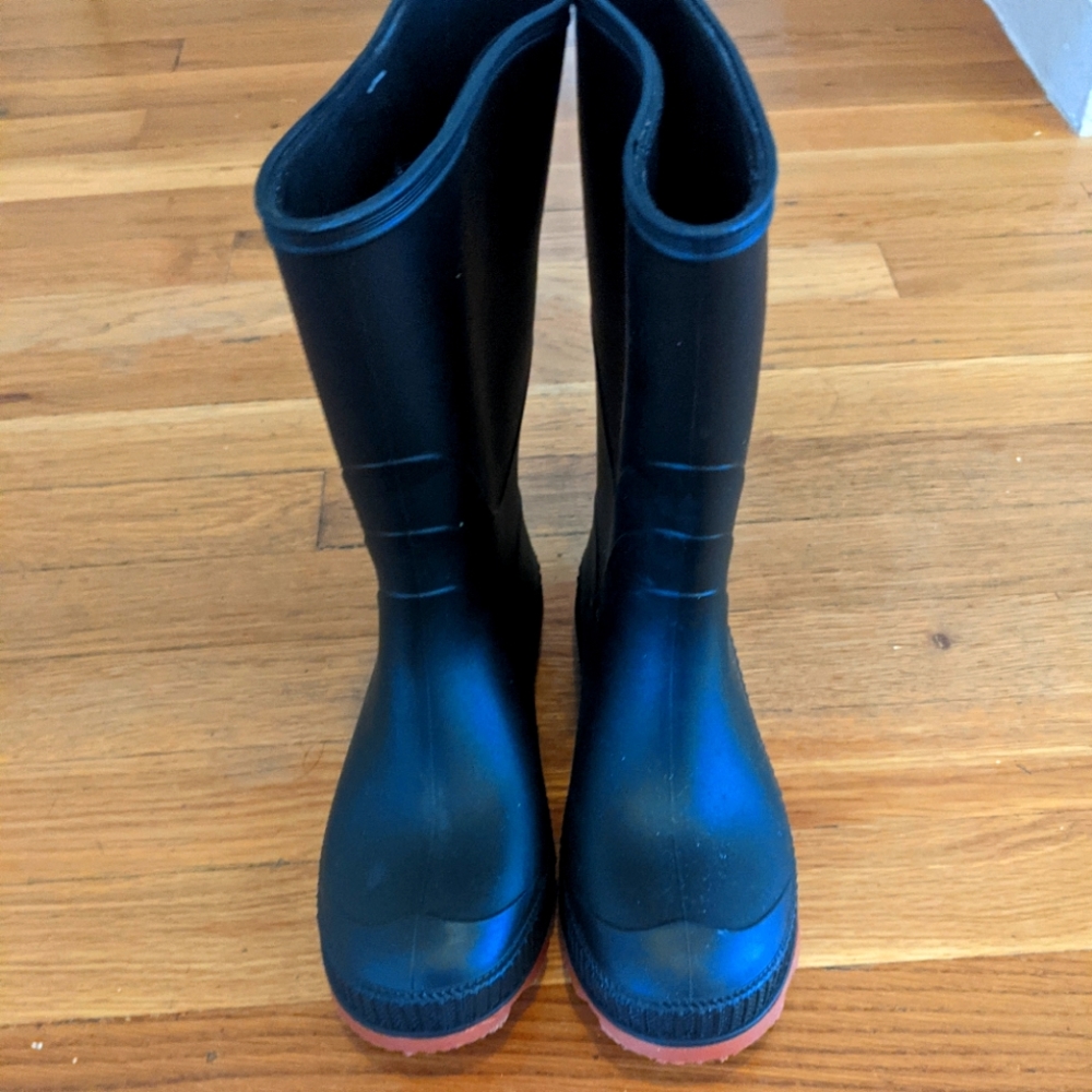 Kids rain boots